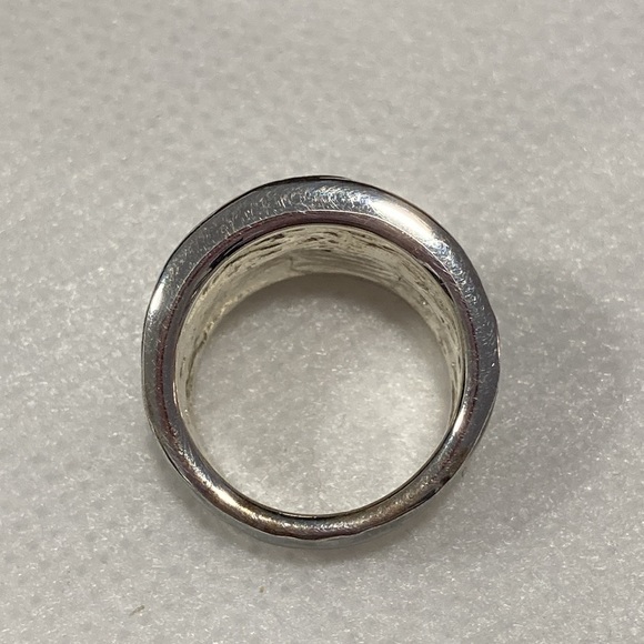 NWOT - Silver Statement Ring Smokey Gray Enamel Swirl Design - Size 8 - Picture 5 of 11